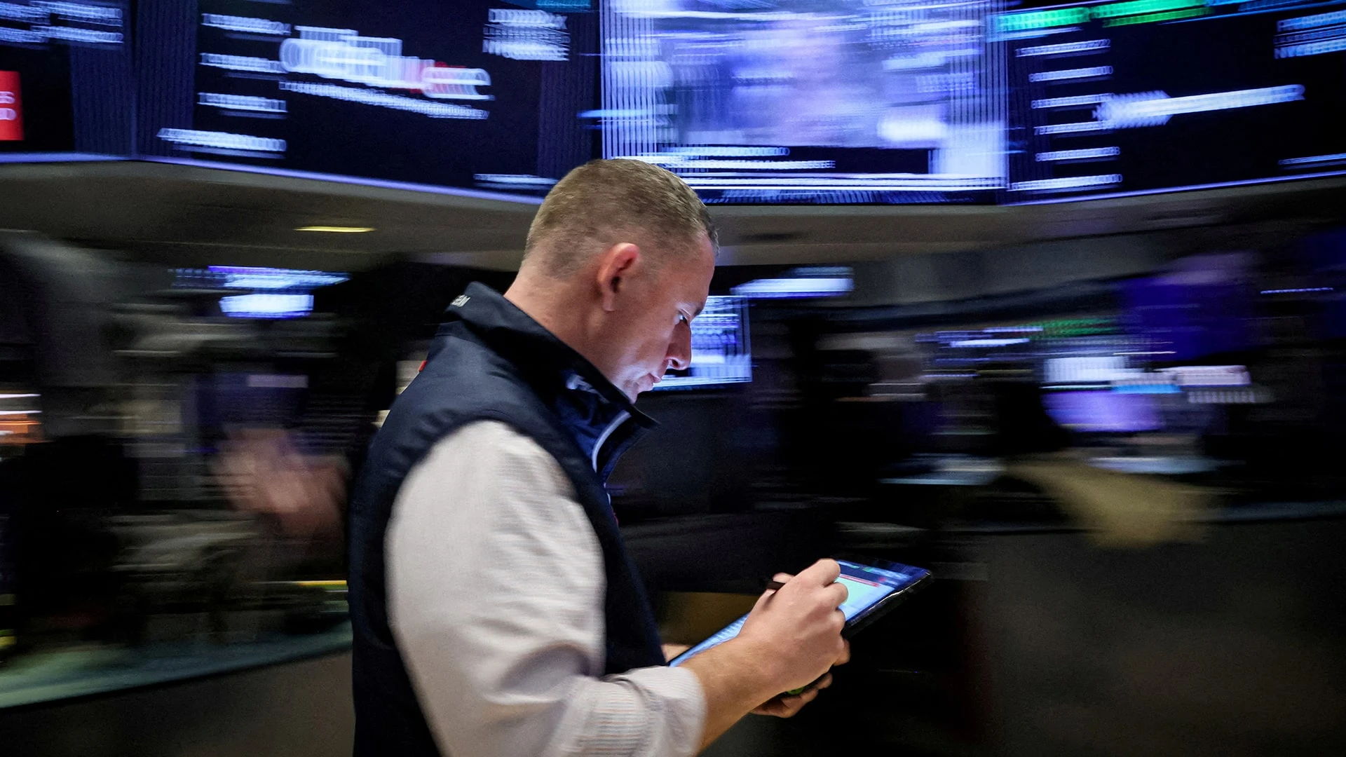 Инвесторов обеспокоила негативная статистика по рынку труда и угроза приближающегося экономического спада / Фото: REUTERS/Brendan McDermid