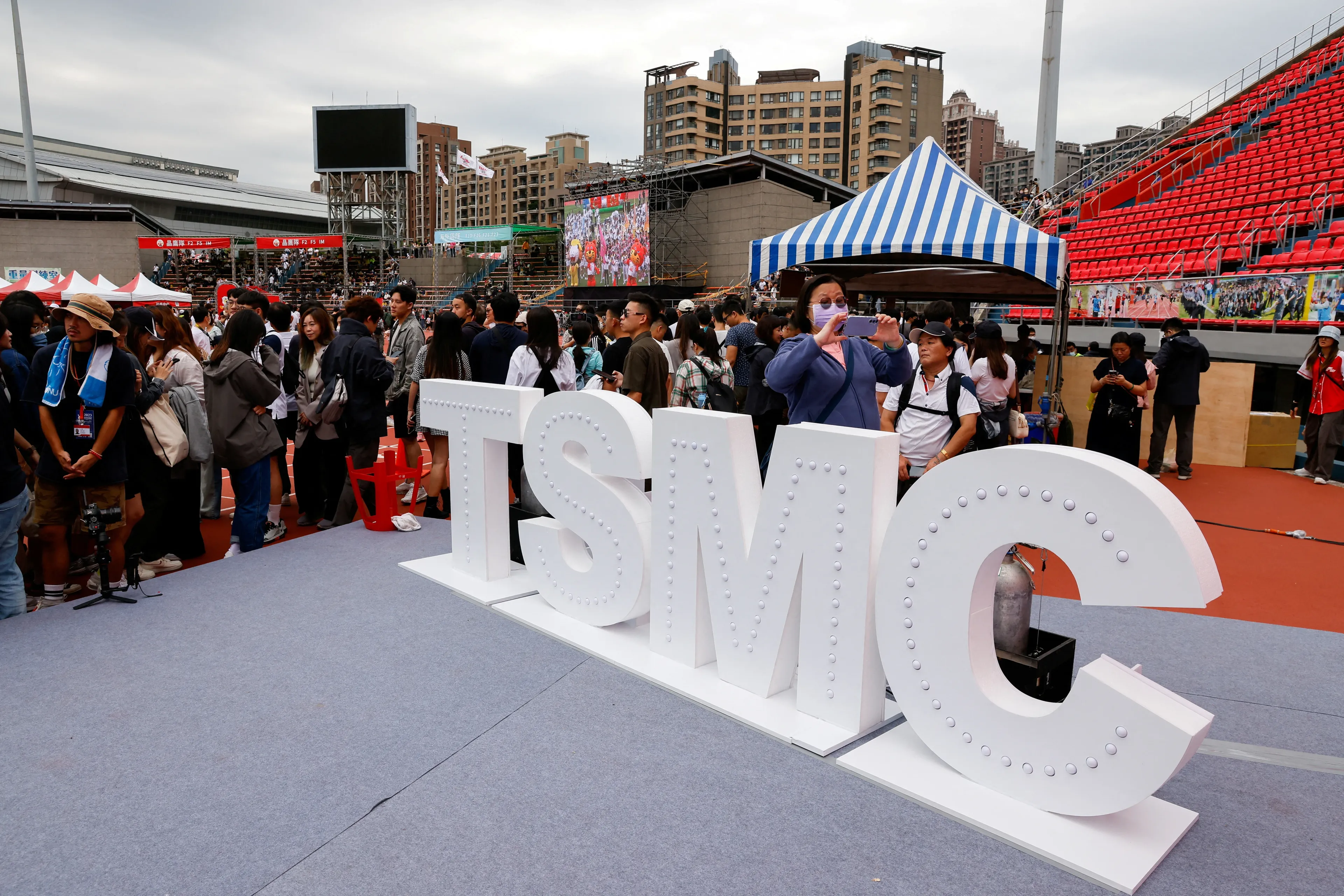 Аналитики ждут, что продажи TSMC в третьем квартале превысят $23,2 млрд / Фото: Reuters/Ann Wang