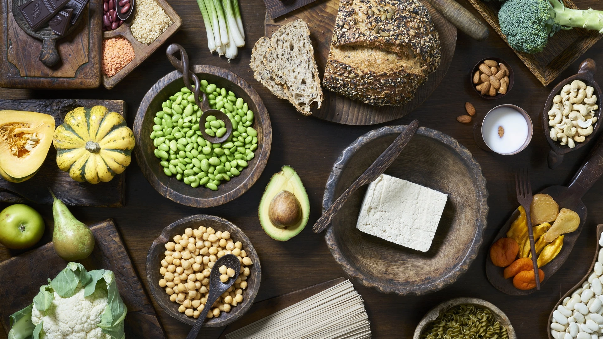 «Планетарная диета», которая по мнению ученых полезна для экологии, предполагает почти полный отказ от красного мяса. Фото: Sam Barnes/Getty Images