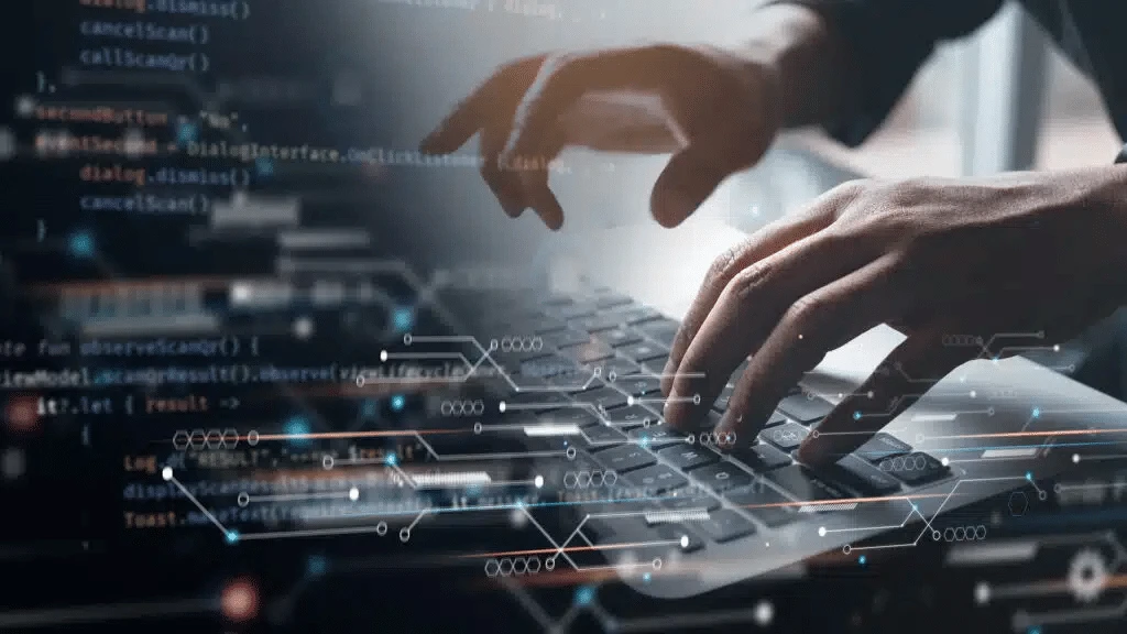 Dave, a banking app, has seen its stock soar over 350% this year / Photo: Shutterstock