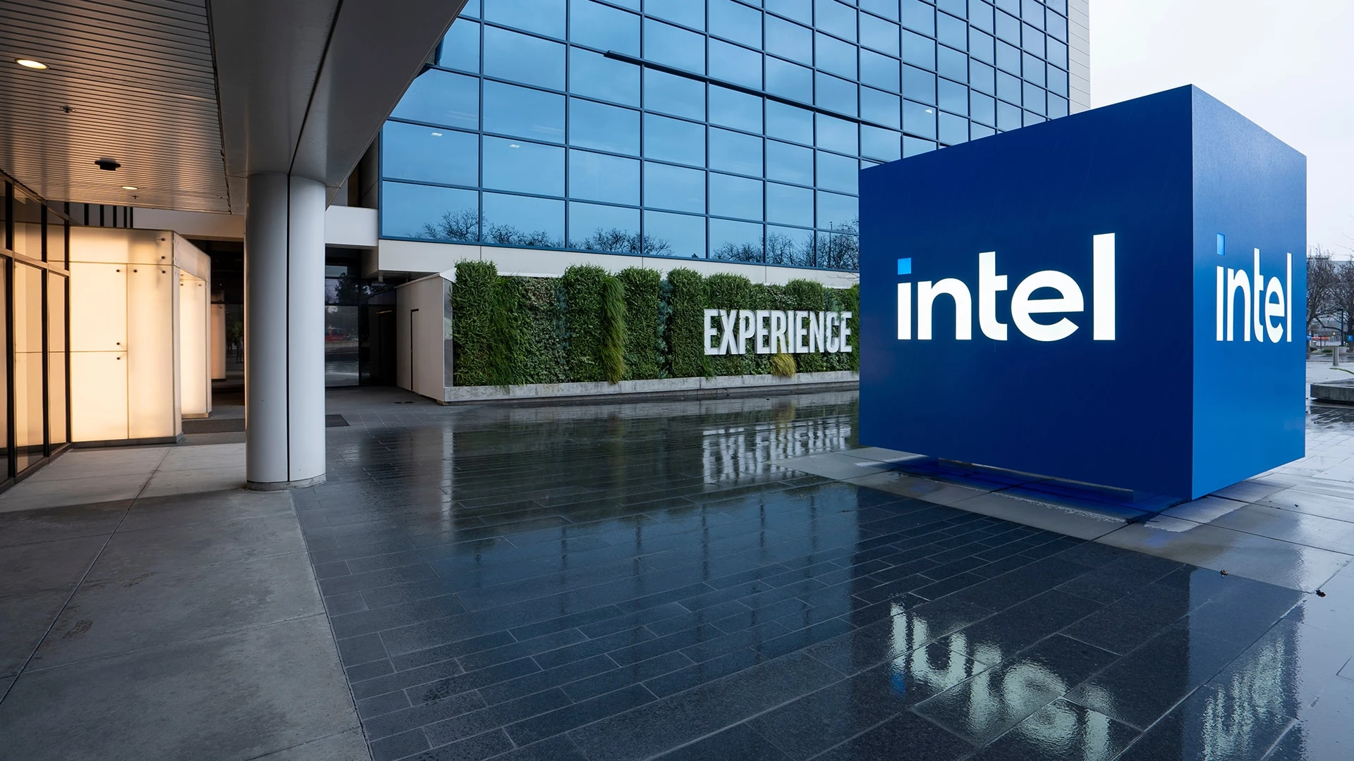Штаб-квартира корпорации Intel в Санта-Кларе, Калифорния / Фото: Shutterstock