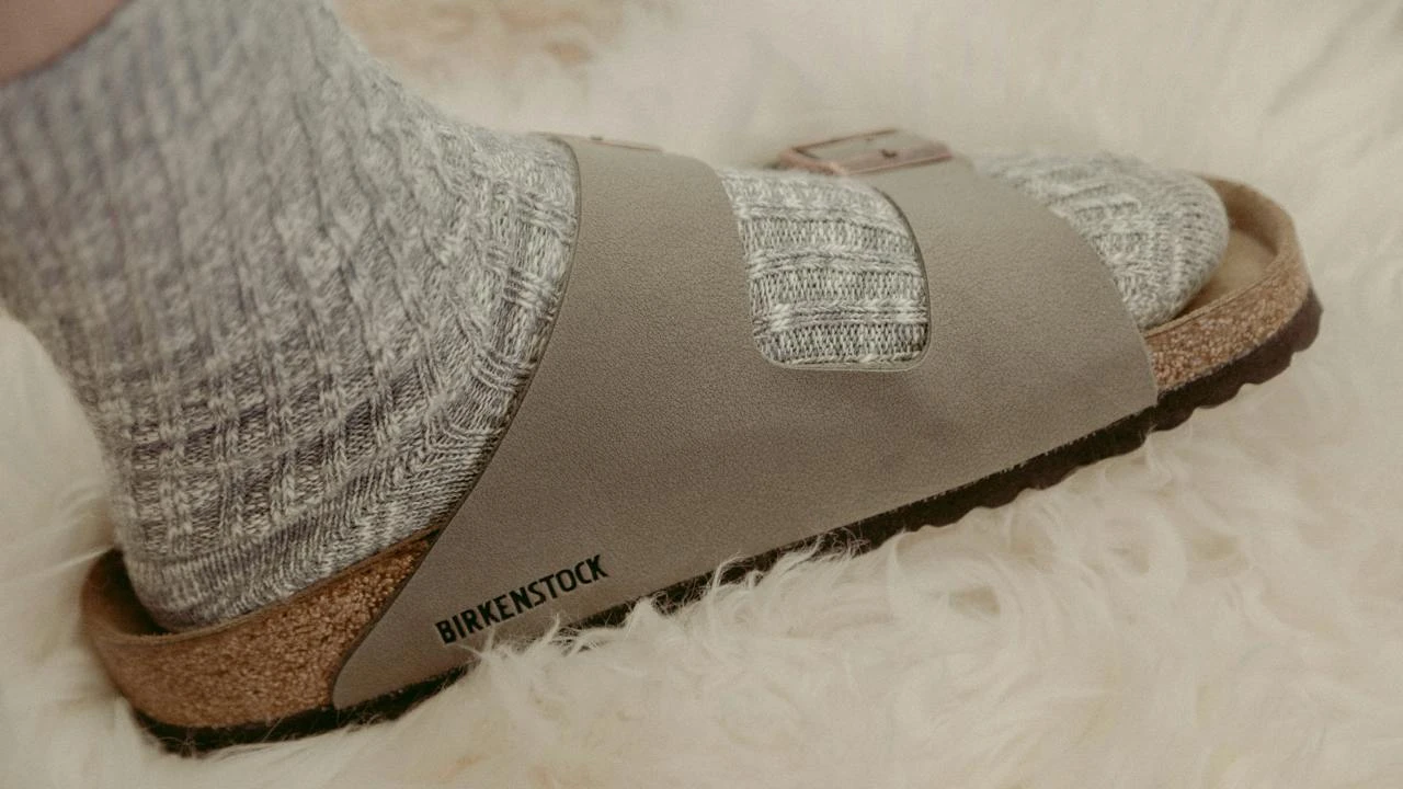 Акции Birkenstock не могут оправиться после разочаровавшей инвесторов квартальной отчетности / Фото: Unsplash/Jakob Owens