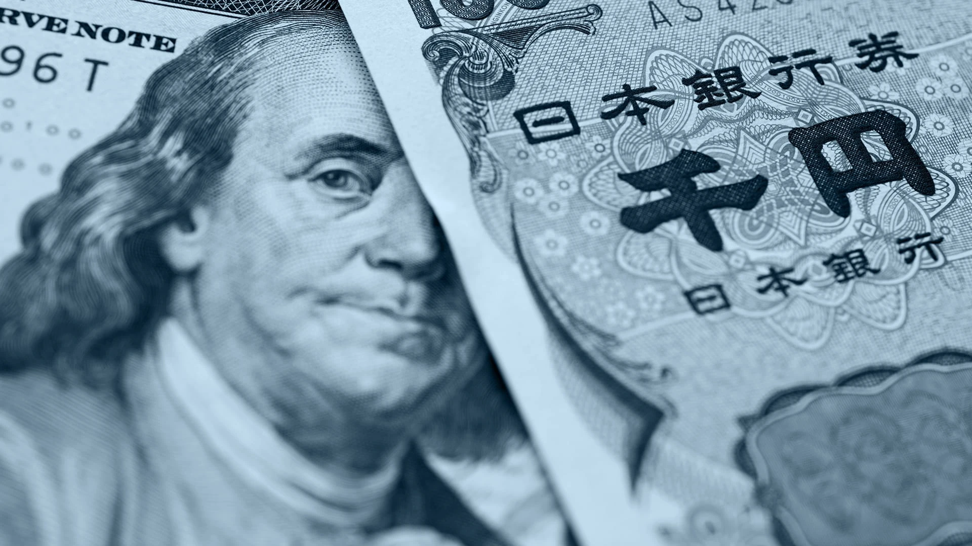 Аналитики отказались от прогнозов ослабления иены к доллару и теперь прогнозируют ее рост / Фото: Shutterstock