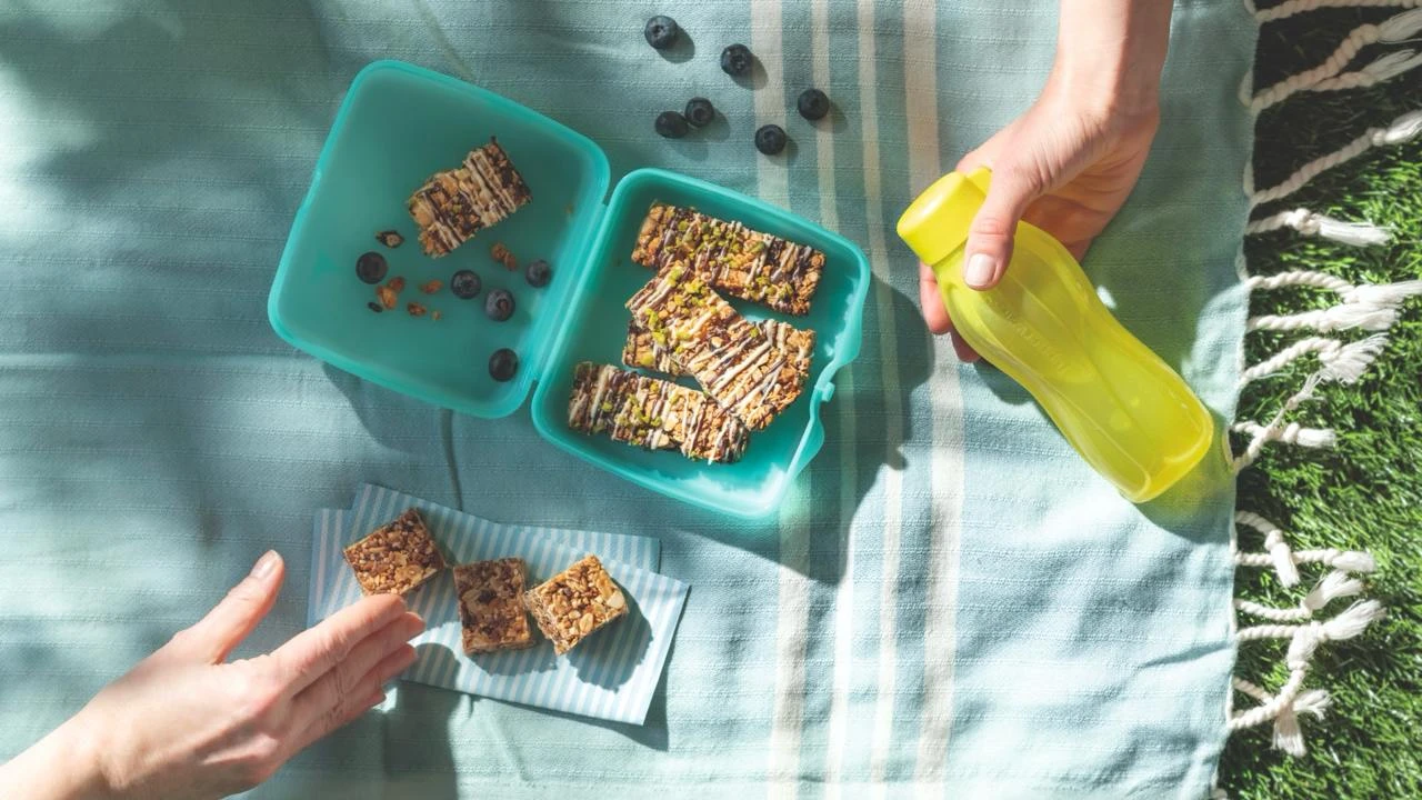 Производитель пластиковых контейнеров Tupperware Brands может заявить о банкротстве в попытке сохранить бизнес / Фото: X /Tupperware Brands