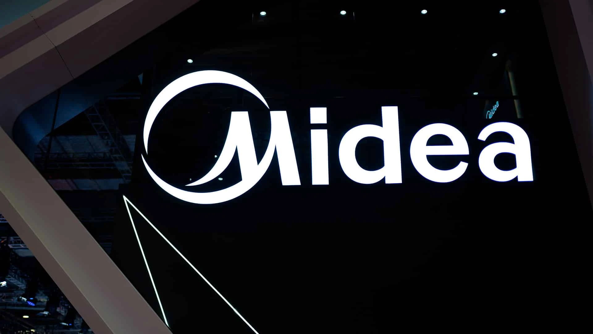 Акции Midea подскочили на 9,5% на дебютных торгах после листинга в Гонконге Фото: Shutterstock