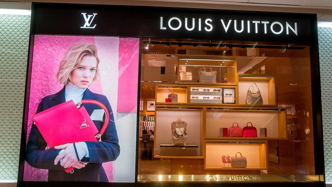 Акции люксовых компаний упали на торгах в понедельник после предупреждения аналитиков BofA о затяжном спаде / Фото: Shutterstock