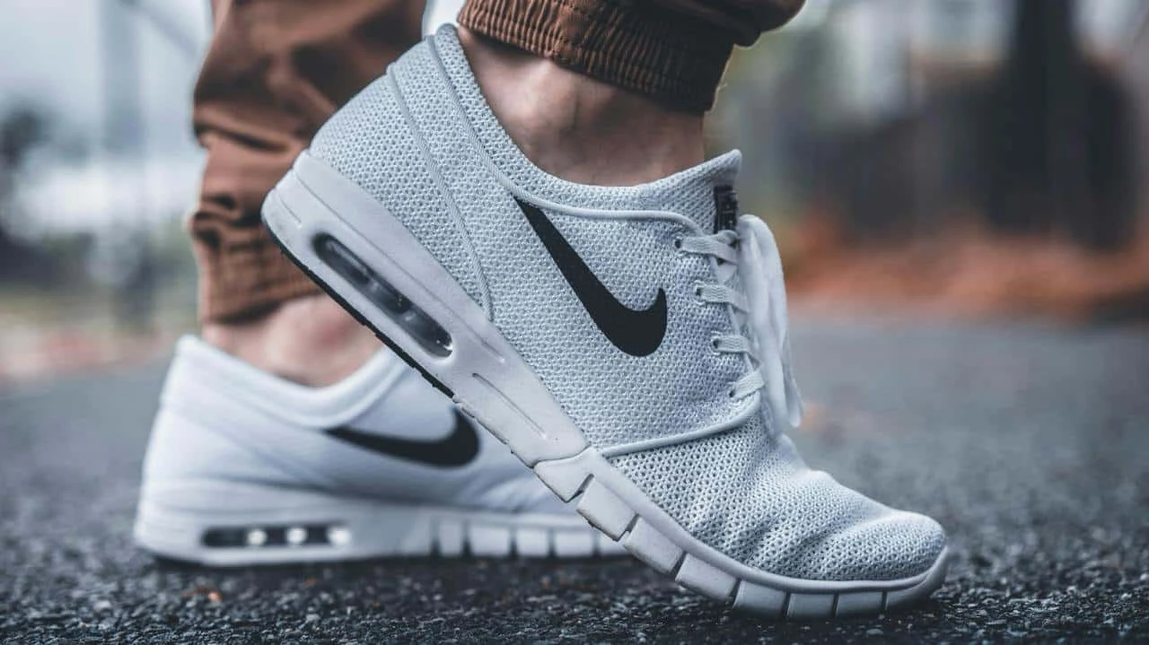 JPMorgan ухудшил прогноз по прибыли Nike в пересчете на акцию / Фото: Unsplash/Joseph Barrientos