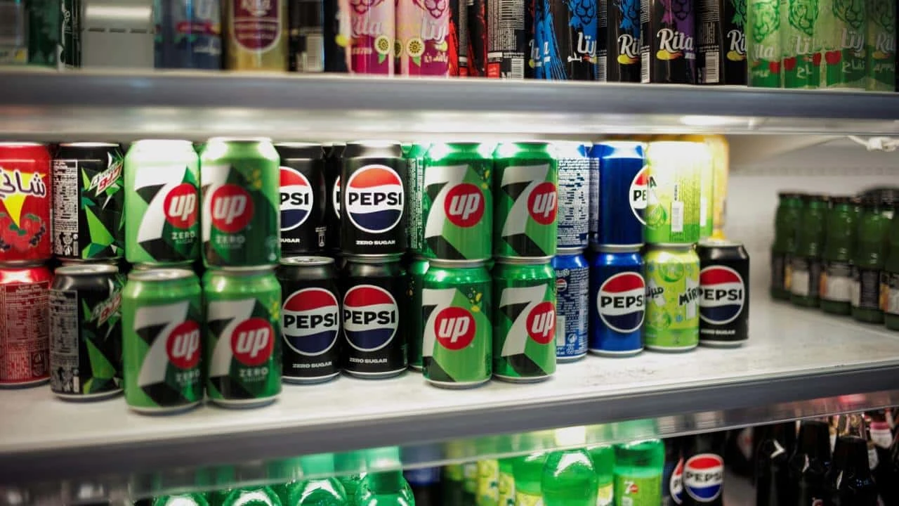 PepsiCo владеет брендами Pepsi, 7Up, Mirinda и рядом других / Фото: Reuters /Hamad I Mohammed