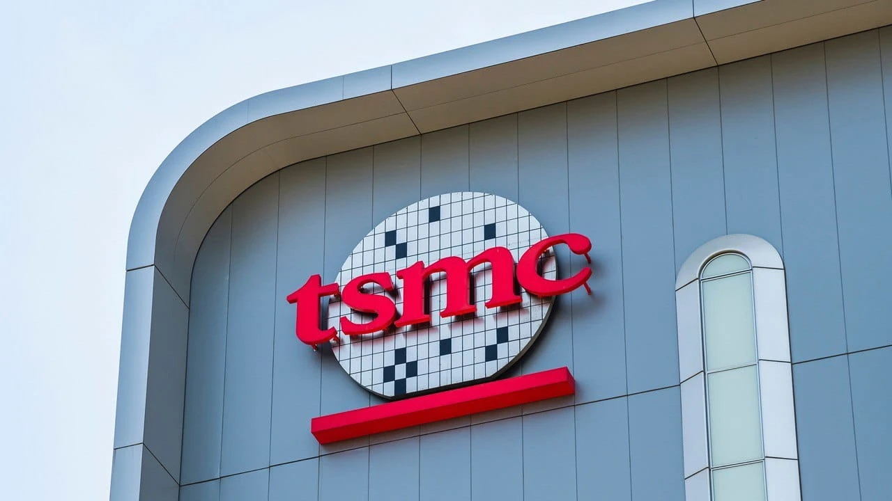 TSMC сообщила о росте продаж в сентябре почти на 40% в сравнении с тем же месяцем прошлого года / Фото: Shutterstock
