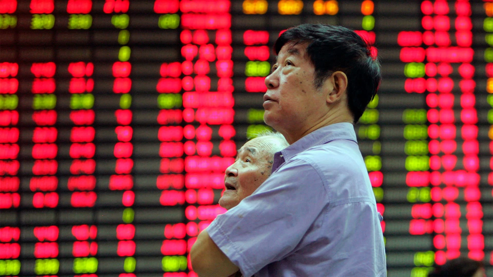 Китайские инвесторы обеспокоены отсутствием конкретных сумм в последнем заявлении Пекина об усилении поддержки экономики / Фото: Reuters /Aly Song