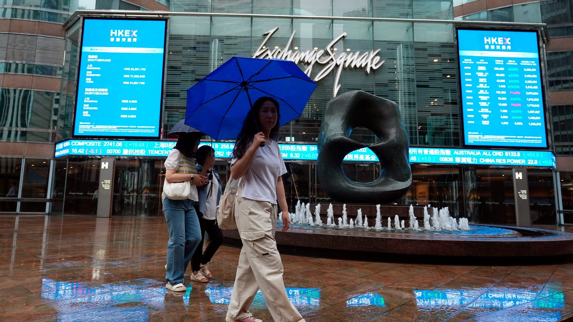 Интерес шортистов к Гонконгу ослаб до минимума за последние 3,5 года / Фото: Reuters Eugene Lee