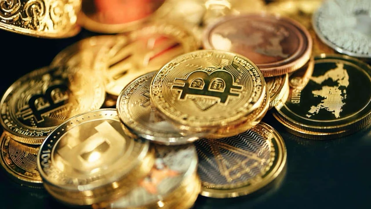 Курсы криптовалют немного снизились после того, как WSJ сообщила о расследовании в отношении Tether / Фото: Unsplash/Traxer