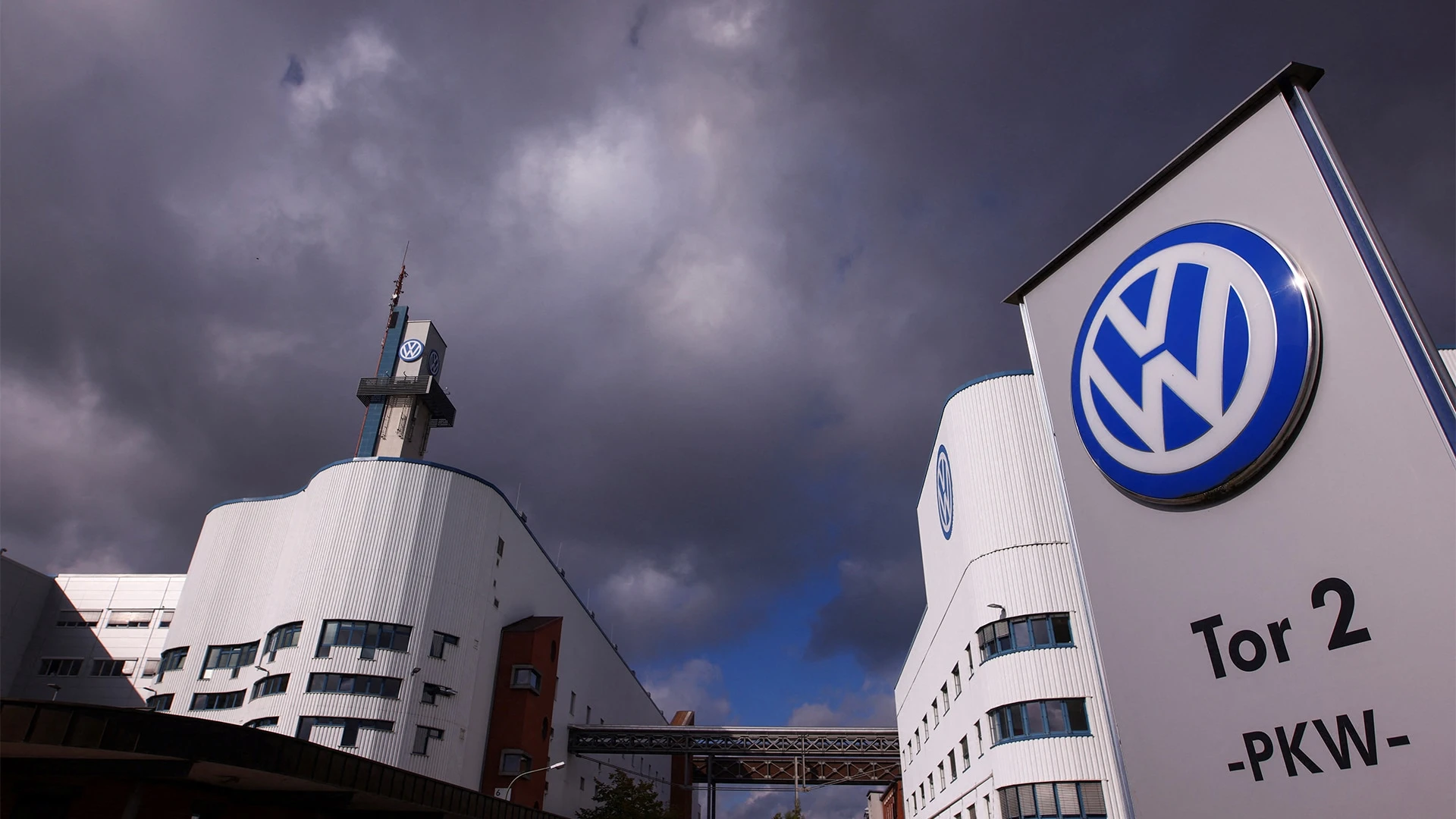 Последние заявления главы заводского совета VW свидетельствуют об эскалации конфликта рабочих с руководством / Фото: REUTERS/Thilo Schmuelgen