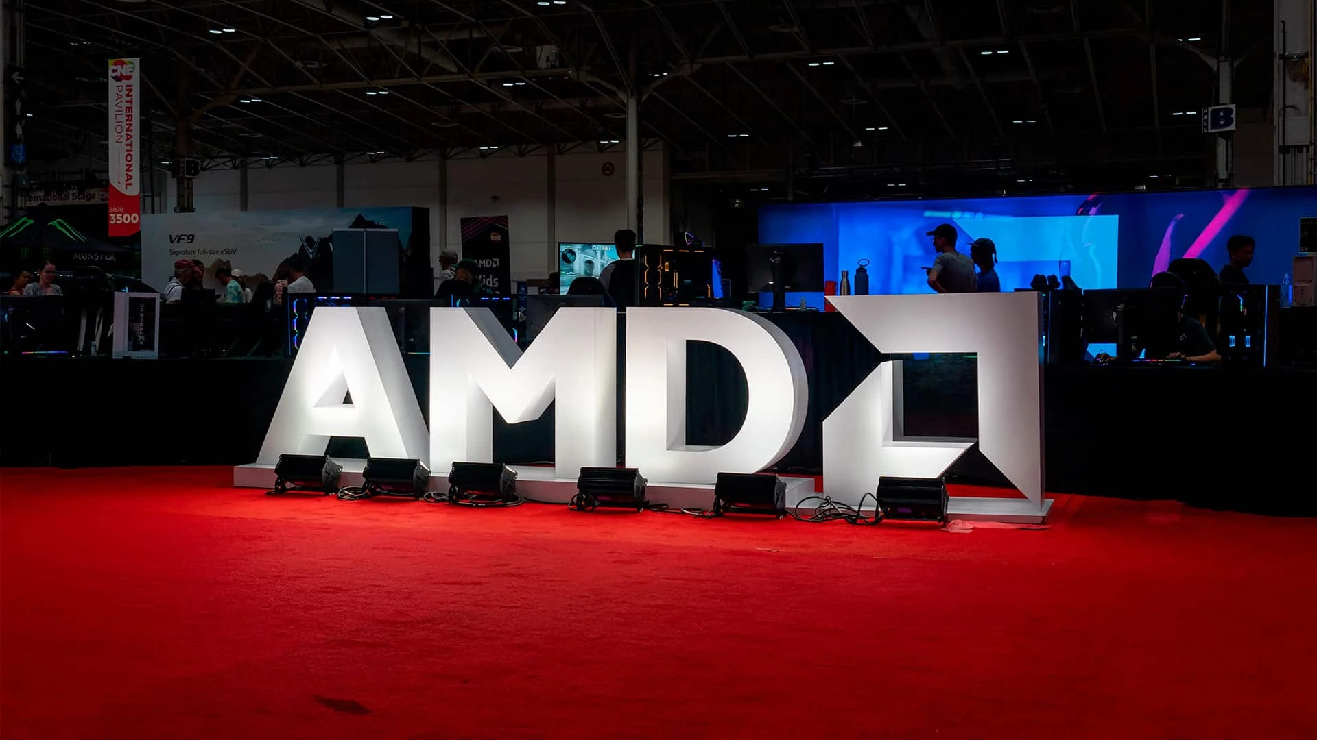 Прогноз AMD на четвертый квартал разочаровал Уолл-стрит / Фото: shutterstock