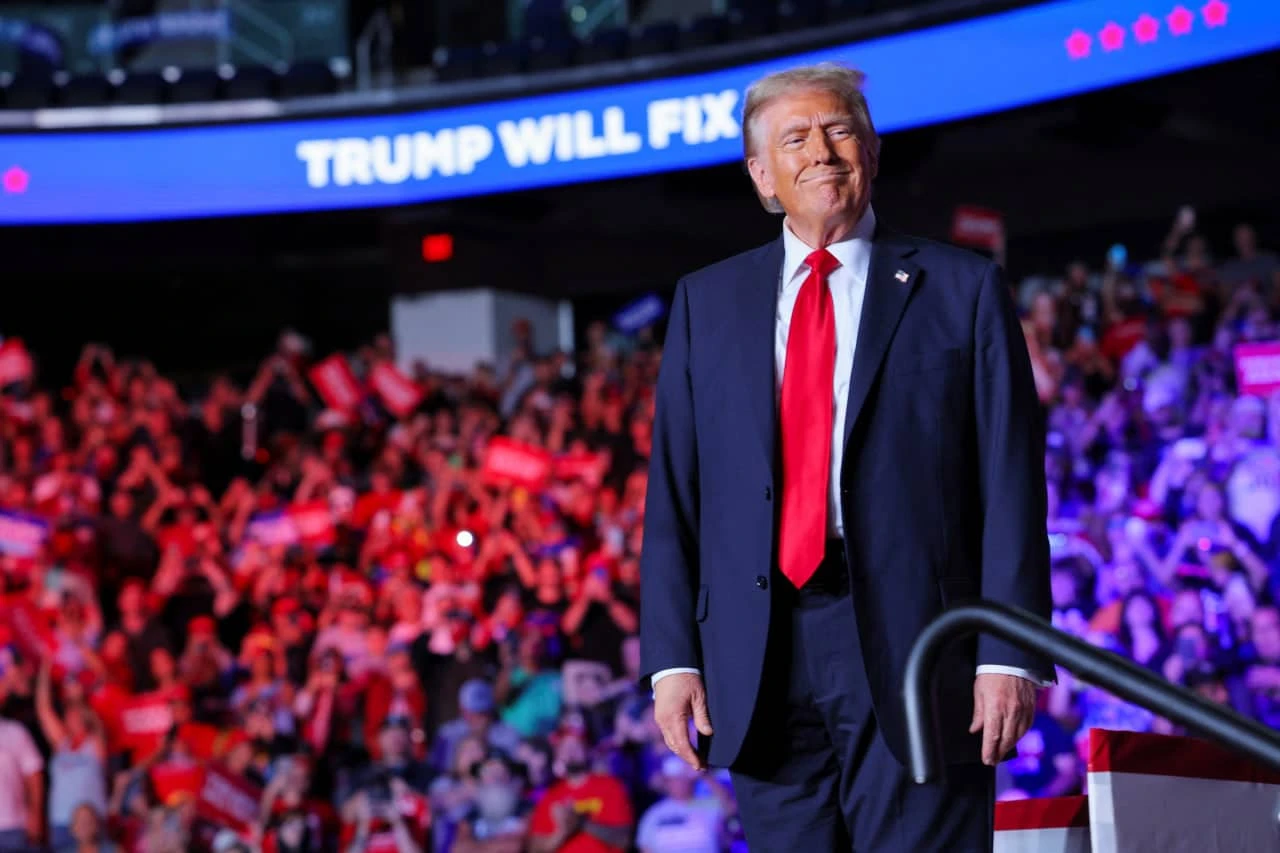 Снижение налогов при Трампе может быть нивелировано повышением пошлин и ужесточением миграционной политики – Goldman Sachs / Фото: Reuters/Brian Snyder