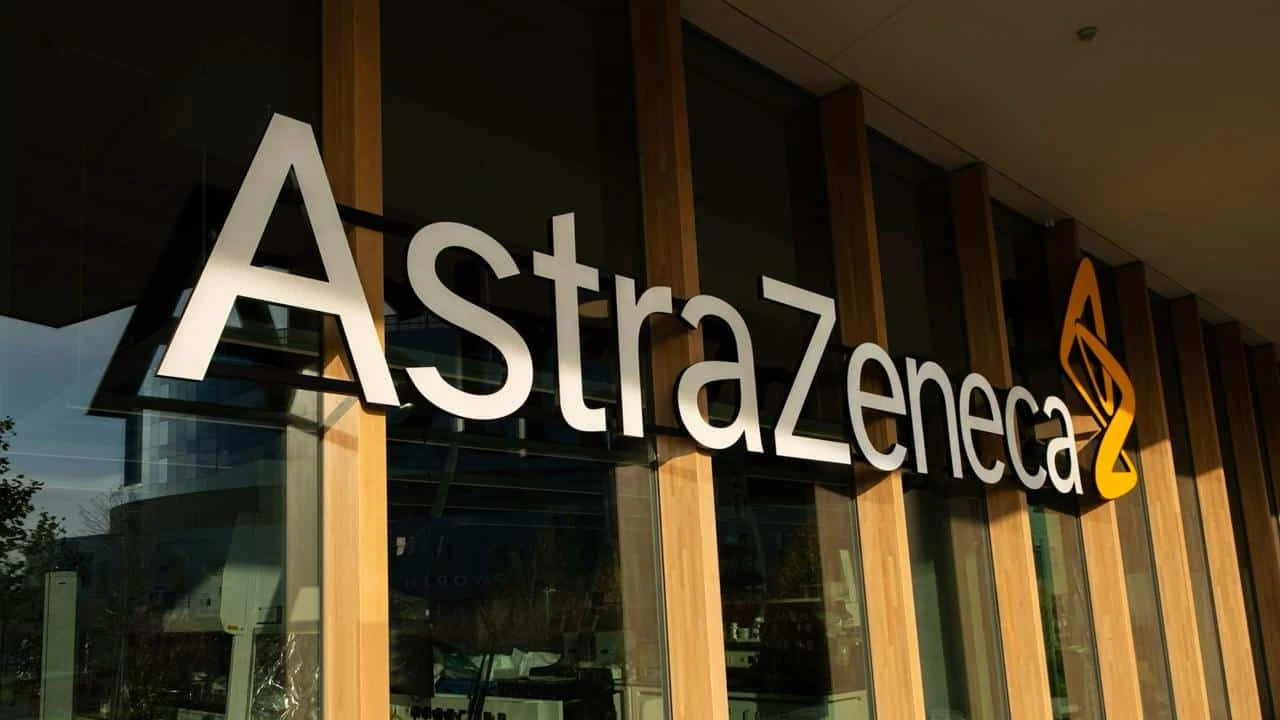 AstraZeneca повысила свой годовой прогноз по выручке и прибыли и решила увеличить объем инвестиций в исследования в США/ Фото: AstraZeneca