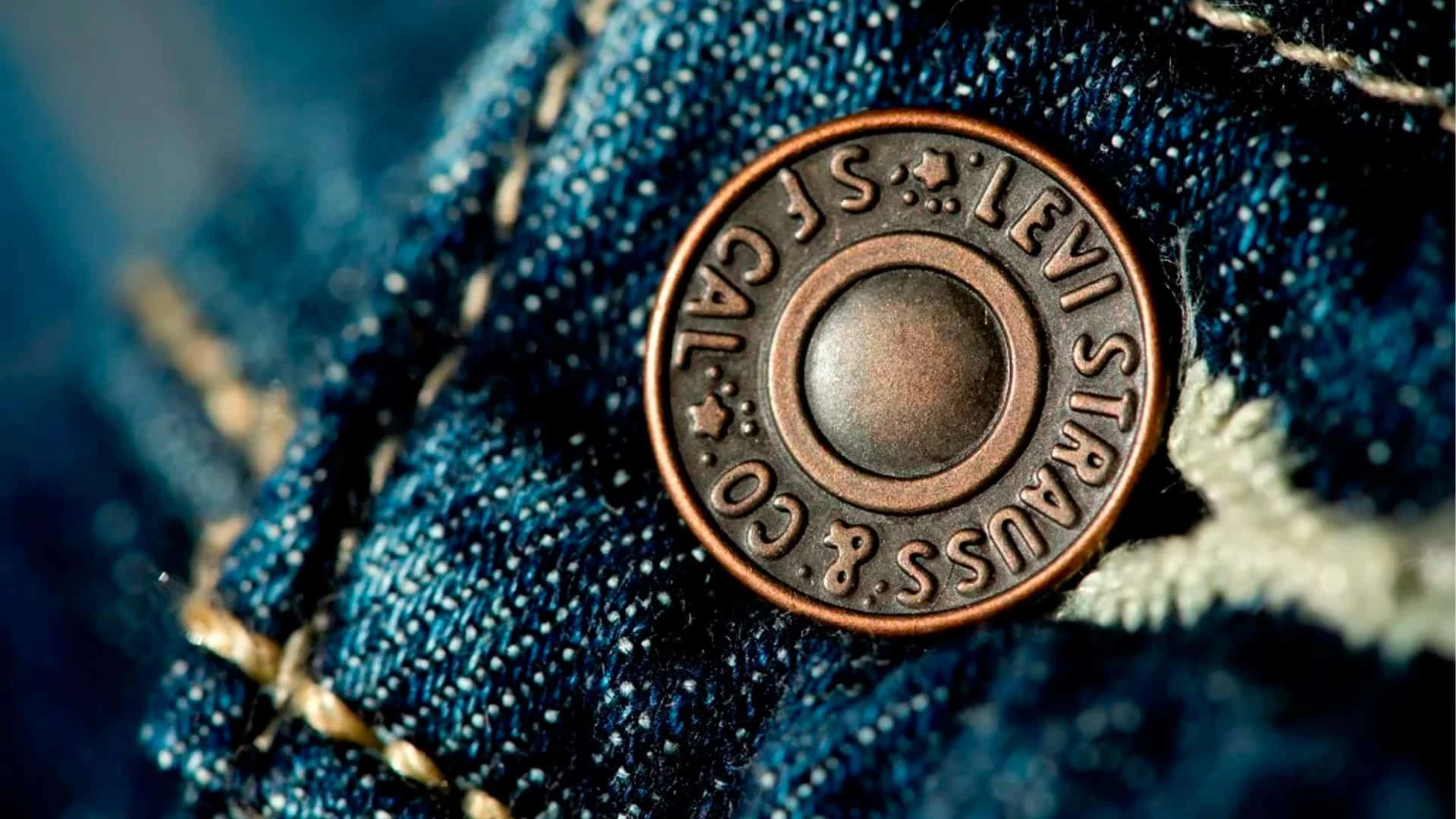 Фирменная пуговица Levi Strauss/Alamy
