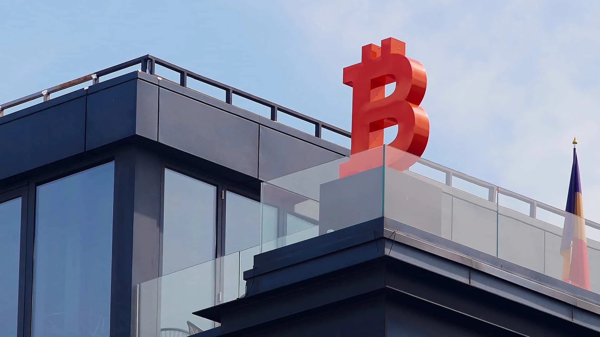 Некоторые лидеры индустрии предупреждают, что перед новым скачком цен криптовалютный рынок ждет коррекция / Фото: Shutterstock