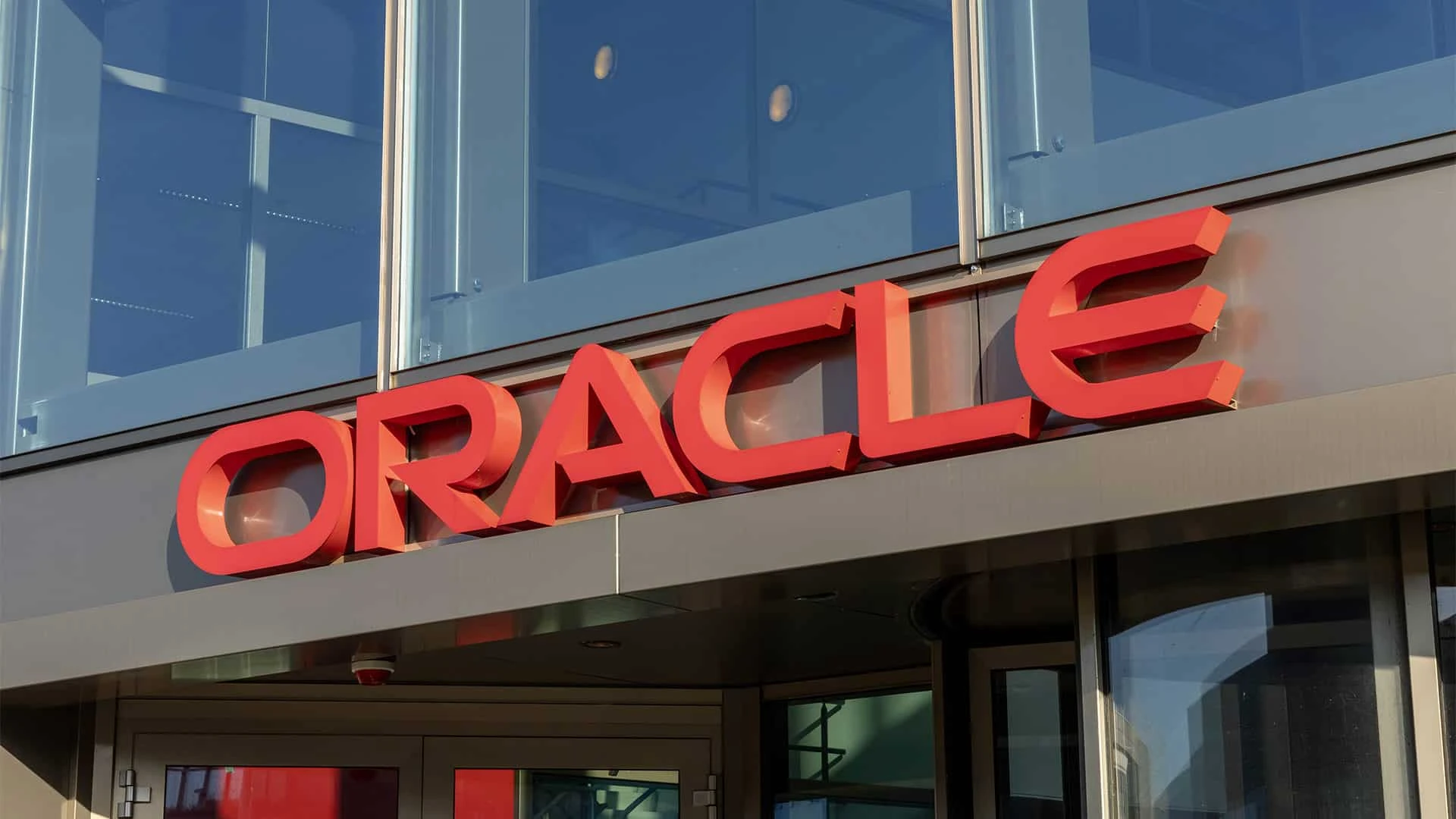 Акции Oracle в длительной перспективе могут обеспечить одну из лучших доходностей в ИИ-секторе / Фото: Shutterstock