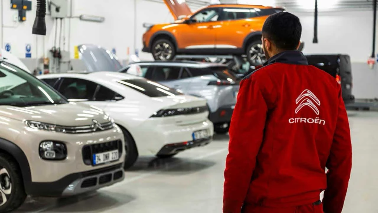 Stellantis, владеющий брендами Citroen, Dodge и Chrysler, сильнее других пострадает от возможных пошлин США на импорт из Мексики, говорят аналитики / Фото: Unsplash/Mehmet Talha Onuk