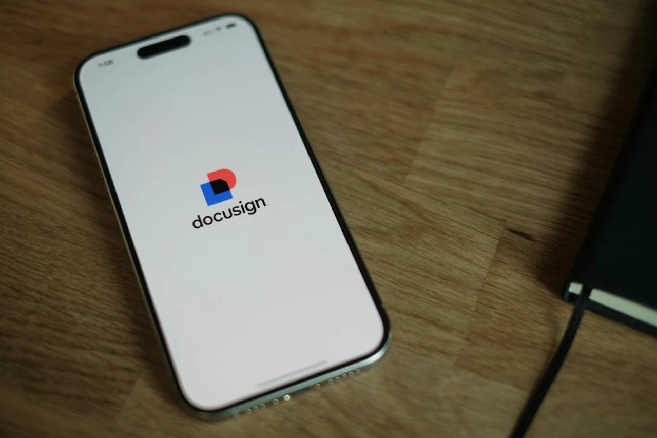 По сравнению с началом года акции DocuSign выросли более чем на 75% / Фото: Unsplash / appshunter.io