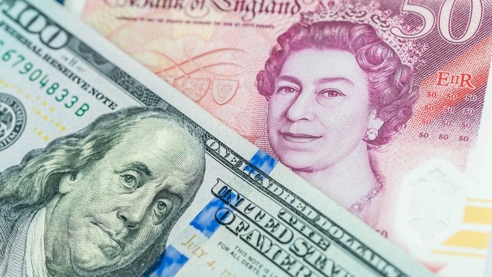 Аналитики считают, что пришло время продавать американскую валюту и делать ставку на британский фунт / Фото: shutterstock