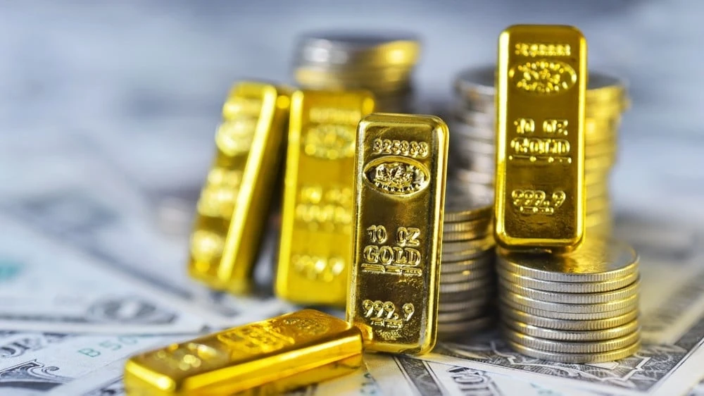Аналитики считают, что через год стоимость золота может вырасти на 10% от текущего уровня, даже несмотря укрепление доллара / Фото: shutterstock