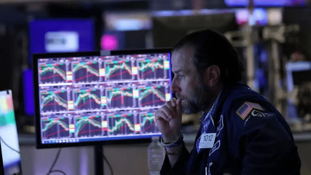 Analysts expect small caps to rally next year. / Photo: Reuters/Andrew Kelly