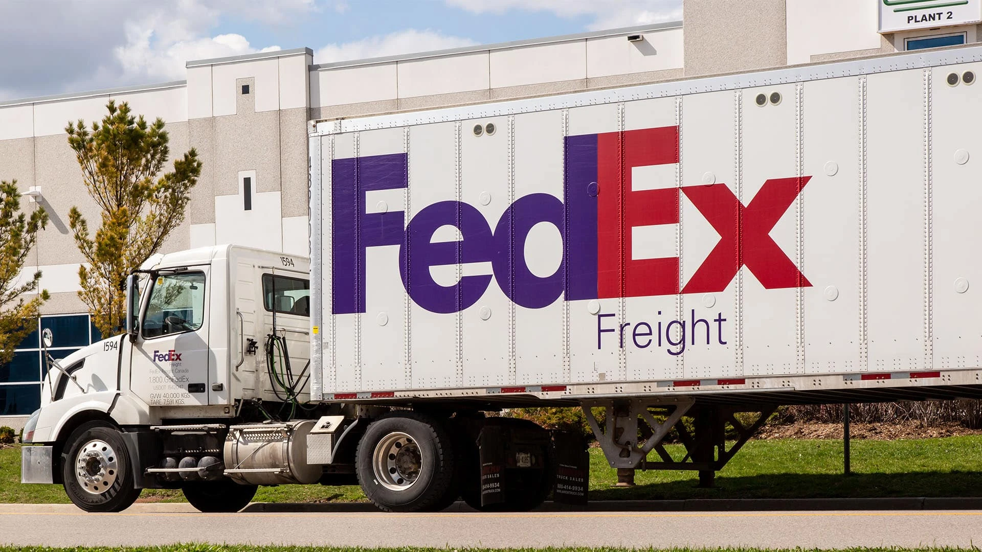 FedEx намерена сделать свое подразделение сборных грузоперевозок Freight новой публичной компанией / Фото: Shutterstock