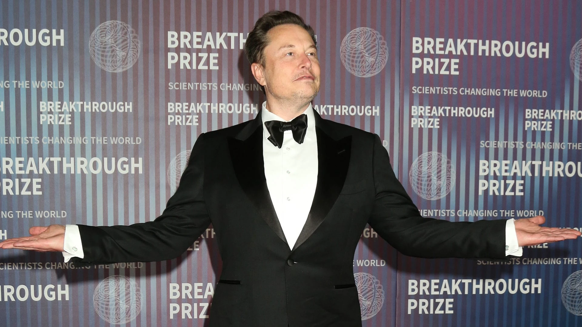 Маск потребовал продажи доли в создателе ChatGPT на аукционе / Фото: Shutterstock