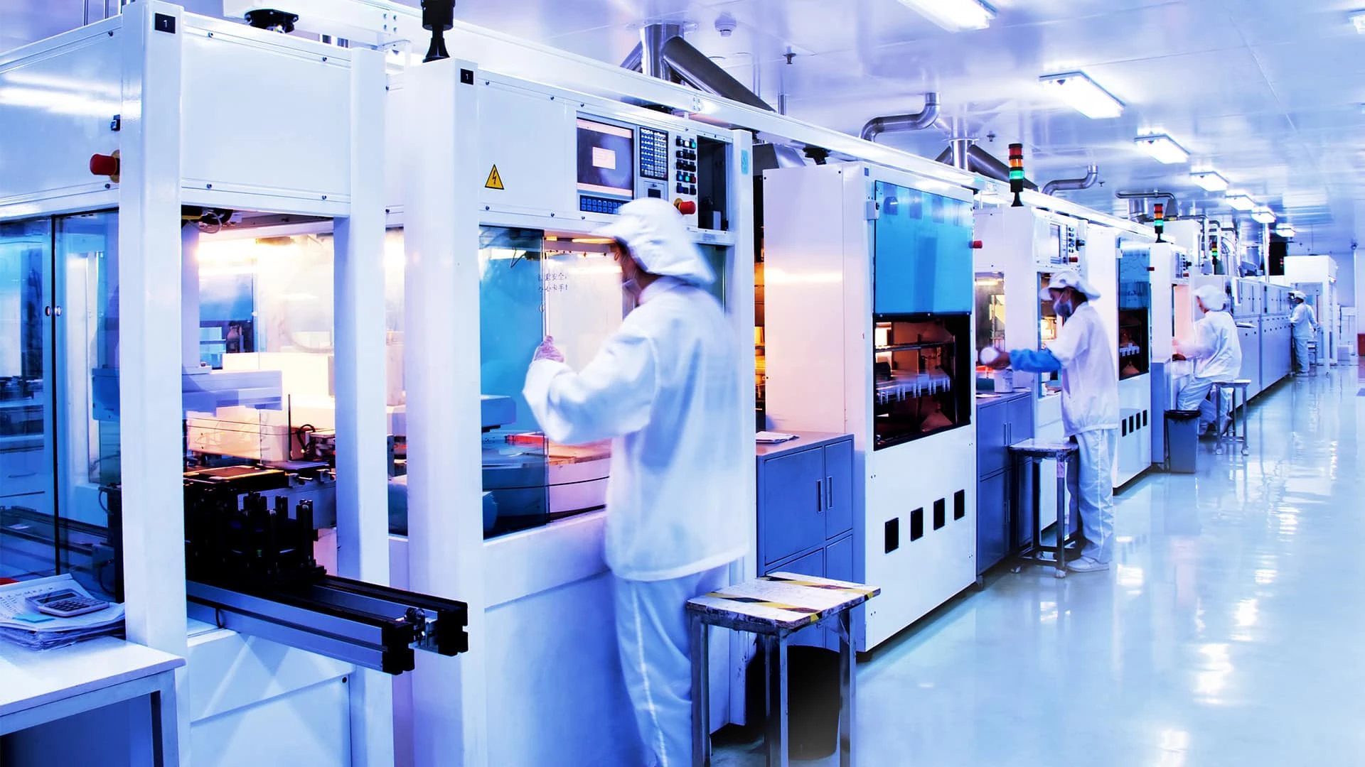 В каждой развивающейся стране есть элита, которая может зарабатывать на экспорте квалифицированных услуг. Фото: shutterstock