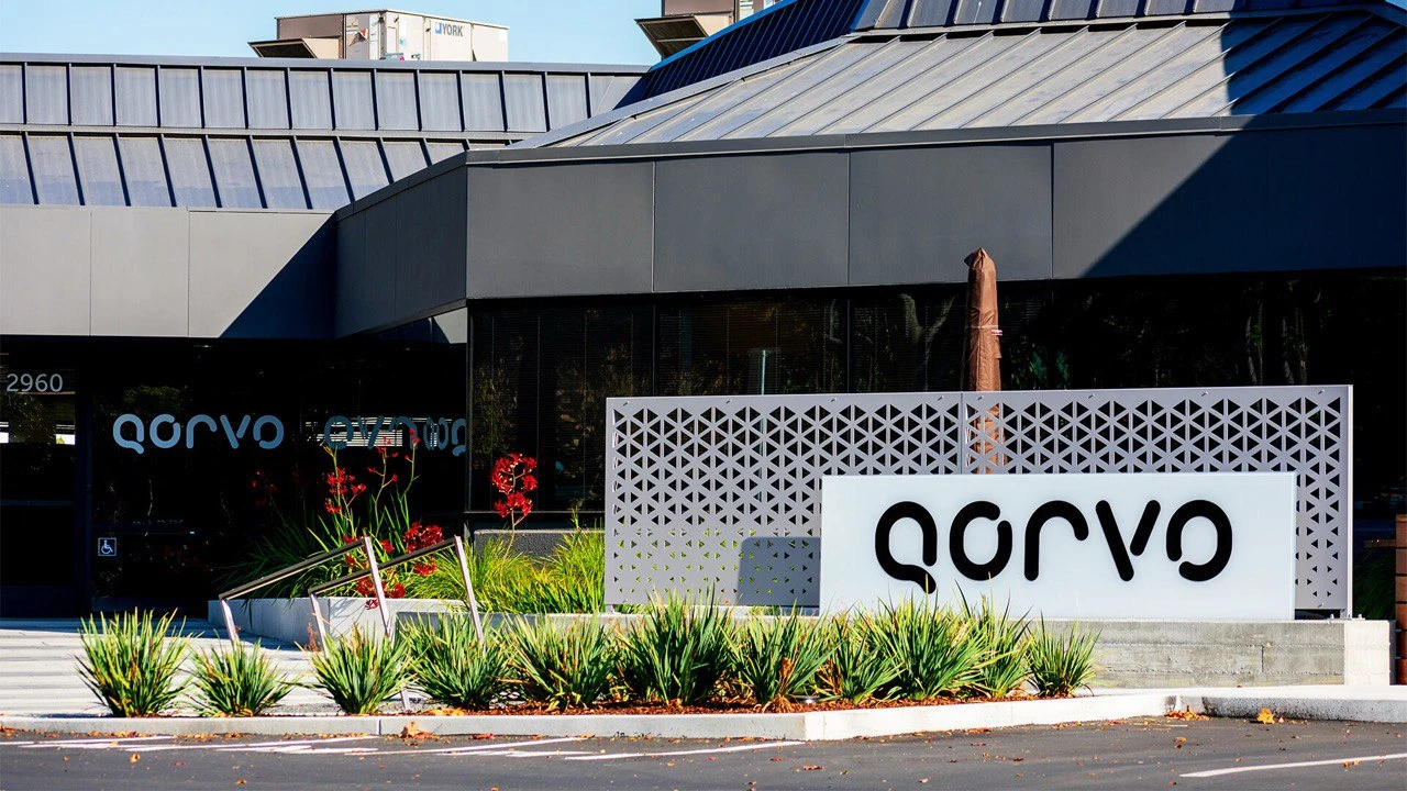 За последние 12 месяцев акции Qorvo подешевели более чем на 20%  / Фото: shutterstock