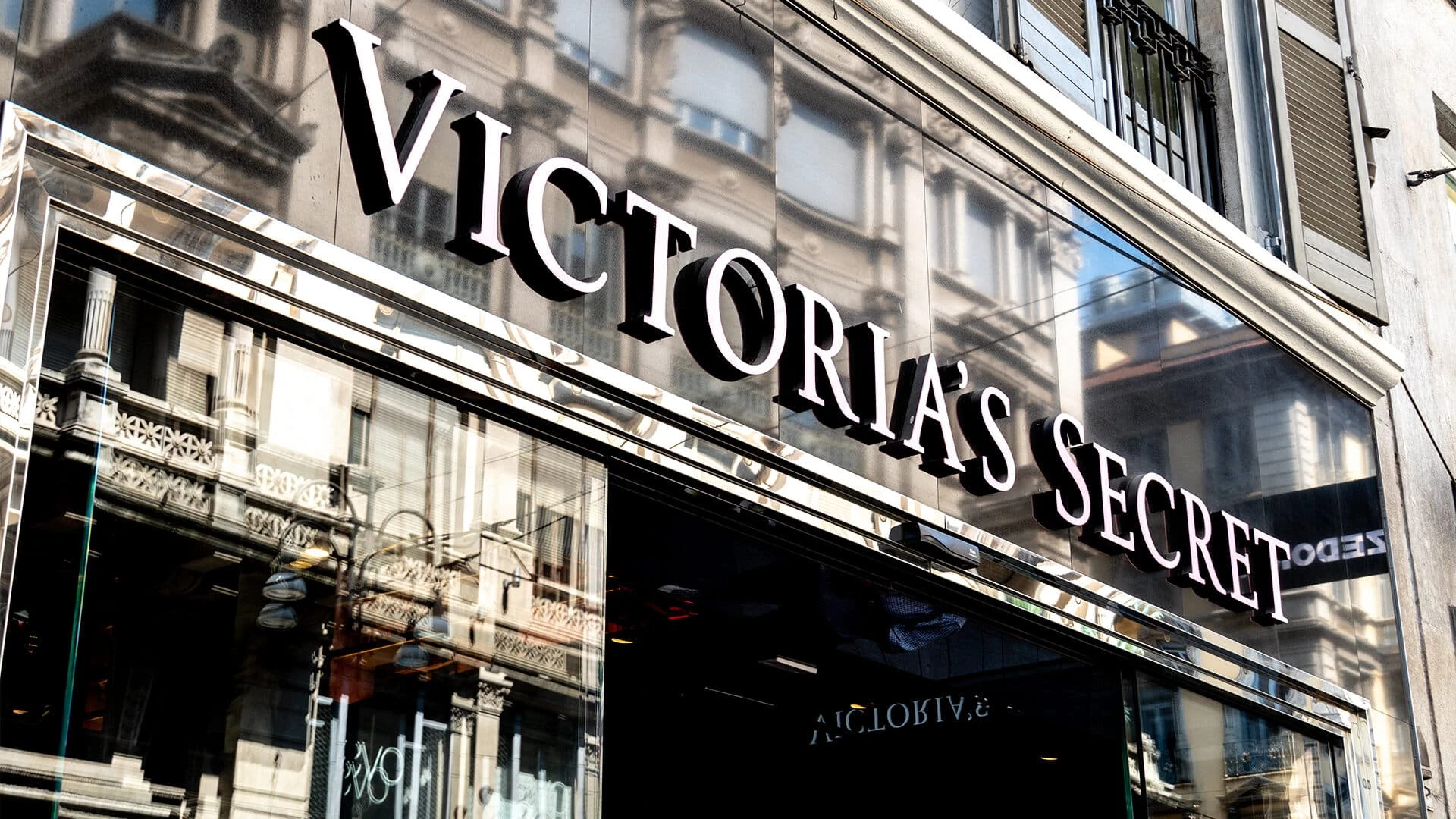 Barclays ожидает роста акций Victorias Secret более чем на 40% / Фото: Shutterstock