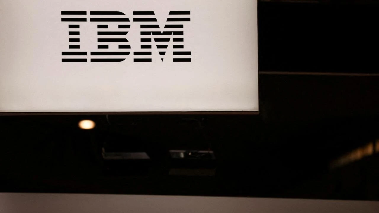Акции IBM взлетели на 14,5% и обновили максимум за все время обращения на бирже/ Фото: Reuters/Nacho Doce
