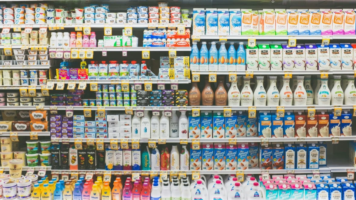 Отчеты крупных ретейлеров и статистика по занятости могут усилить или развеять опасения о замедлении роста экономики США / Фото: Unsplash / Kenny Eliason