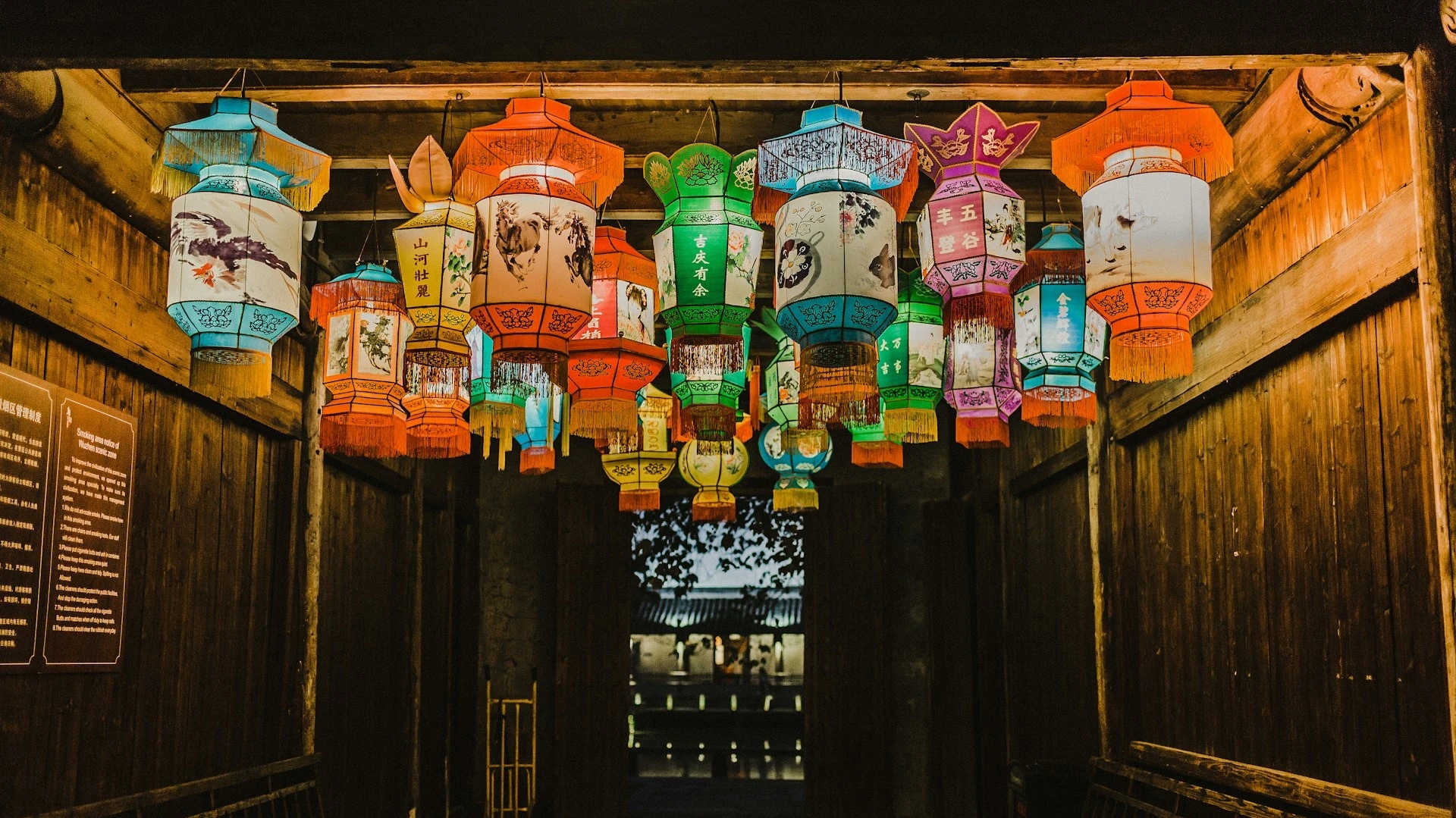 Китай третий год подряд ставит амбициозную цель увеличить ВВП на 5% / Фото: Unsplash/Jay