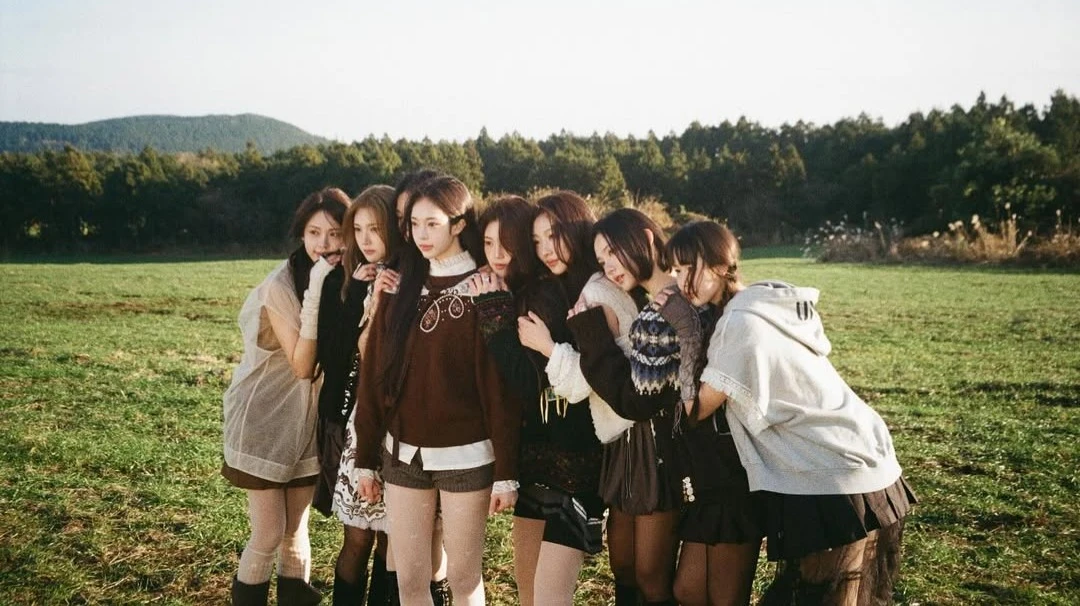 Дебютный клип герл-группы Hearts2Hearts набрал в YouTube 11 млн просмотров за 10 дней / Фото: instagram.com/hearts2hearts