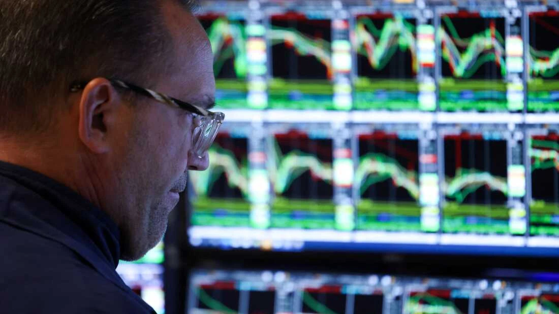 К рецессии в США ведут пошлины на импорт и сокращение расходов на госаппарат, считают аналитики BCA Research и Goldman Sachs / Фото: NYSE