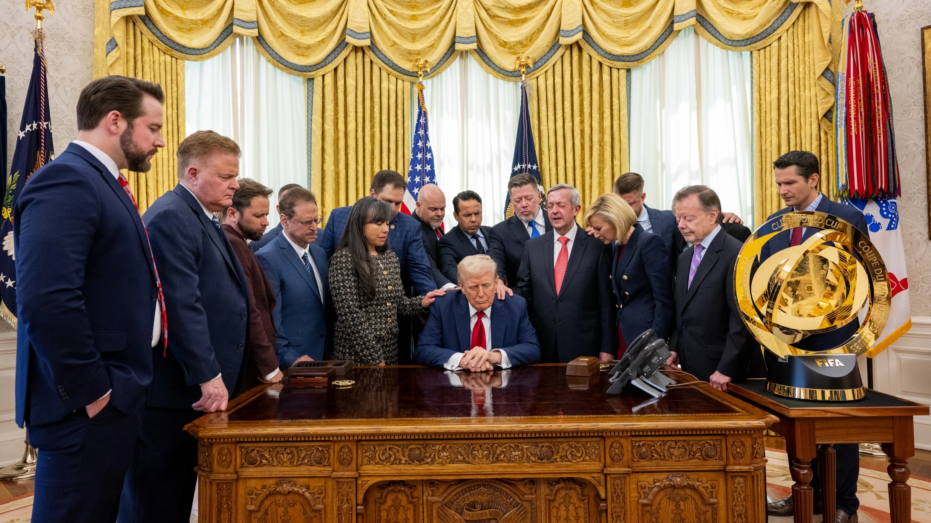 Трамп планирует объявить о введении очередного пакета пошлин 2 апреля, но точные масштабы пока неизвестны / Фото: x.com/WhiteHouse