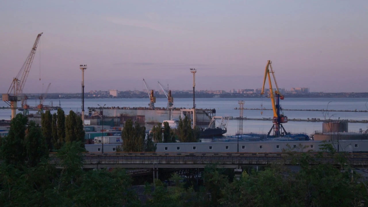 Белый дом заявил, что Украина и Россия согласились прекратить боевые действия в Черном море / Фото: Unsplash / Eugene Latokhin