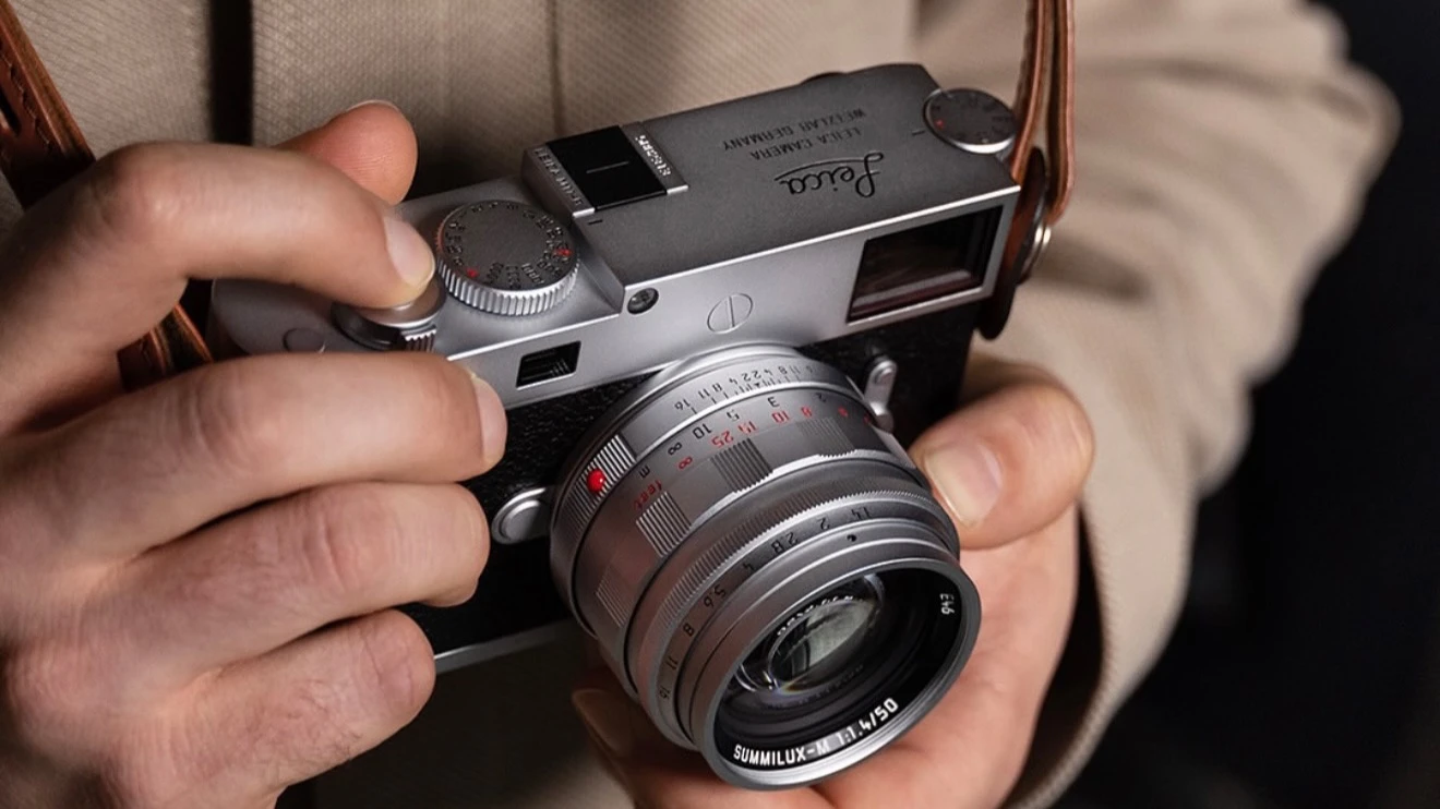 Фотоаппараты Leica в этом году отмечают 100-летие. Сейчас люди вновь покупать пленочные камеры, а коллекционеры охотятся за самыми редкими экземплярами Leica стоимостью в миллионы долларов. Фото: Instagram/leica_camera