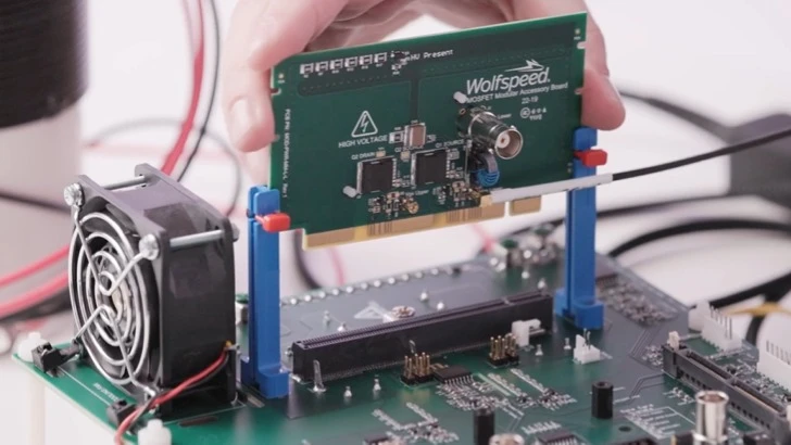 Чипмейкер Wolfspeed может лишиться $750 млн федерального гранта / Фото: facebook.com/wolfspeedofficial