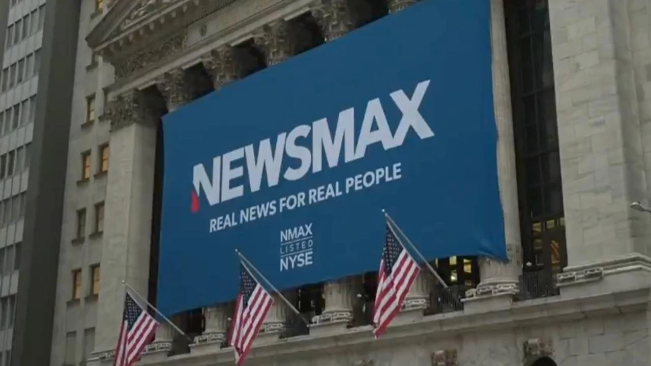 Из-за большой волатильности торги акциями Newsmax были приостановлены несколько раз за первые две сессии после IPO/ Фото: X/ Newsmax