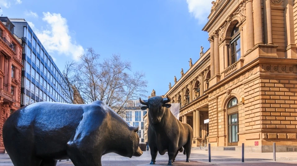 Акции технологических компаний в Европе отреагировали ростом на приостановку торговых сборов на импорт электроники в США / Фото: Marco Ritzki / Shutterstock.com