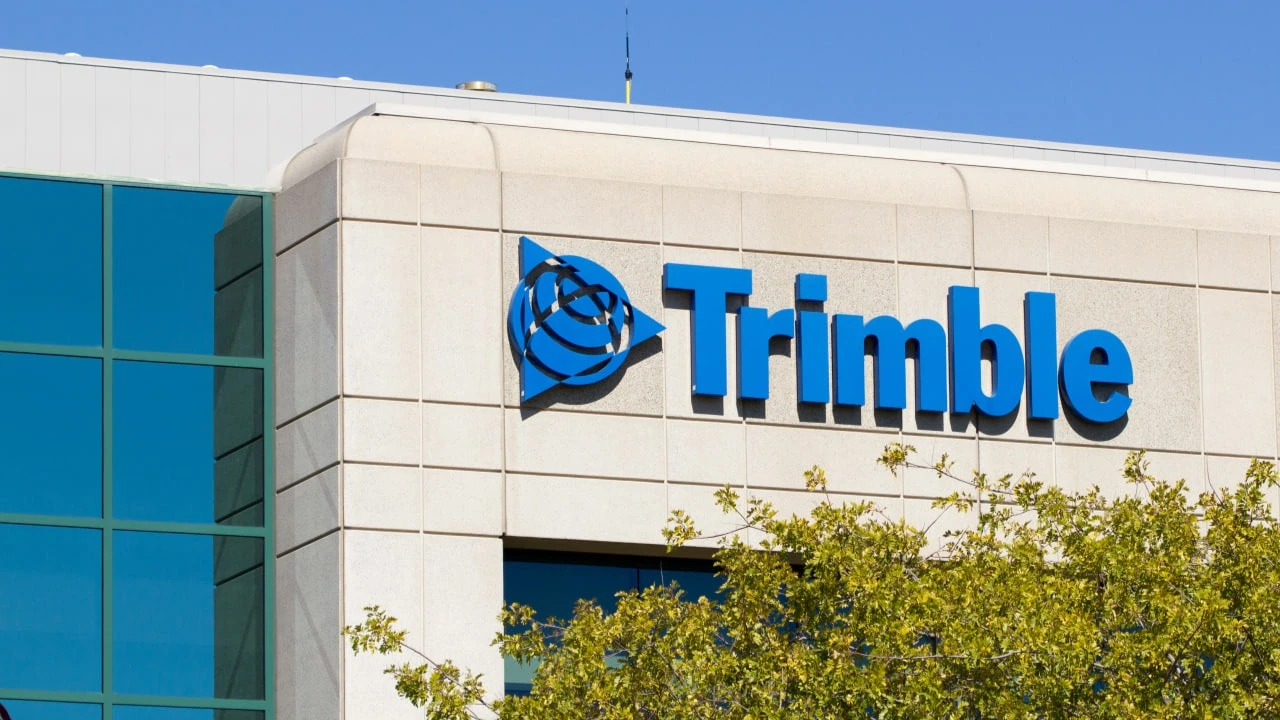 Trimble — одна из двух компаний в списке, в чьи акции верят 93% аналитиков / Фото: Tada Images / Shutterstock.com