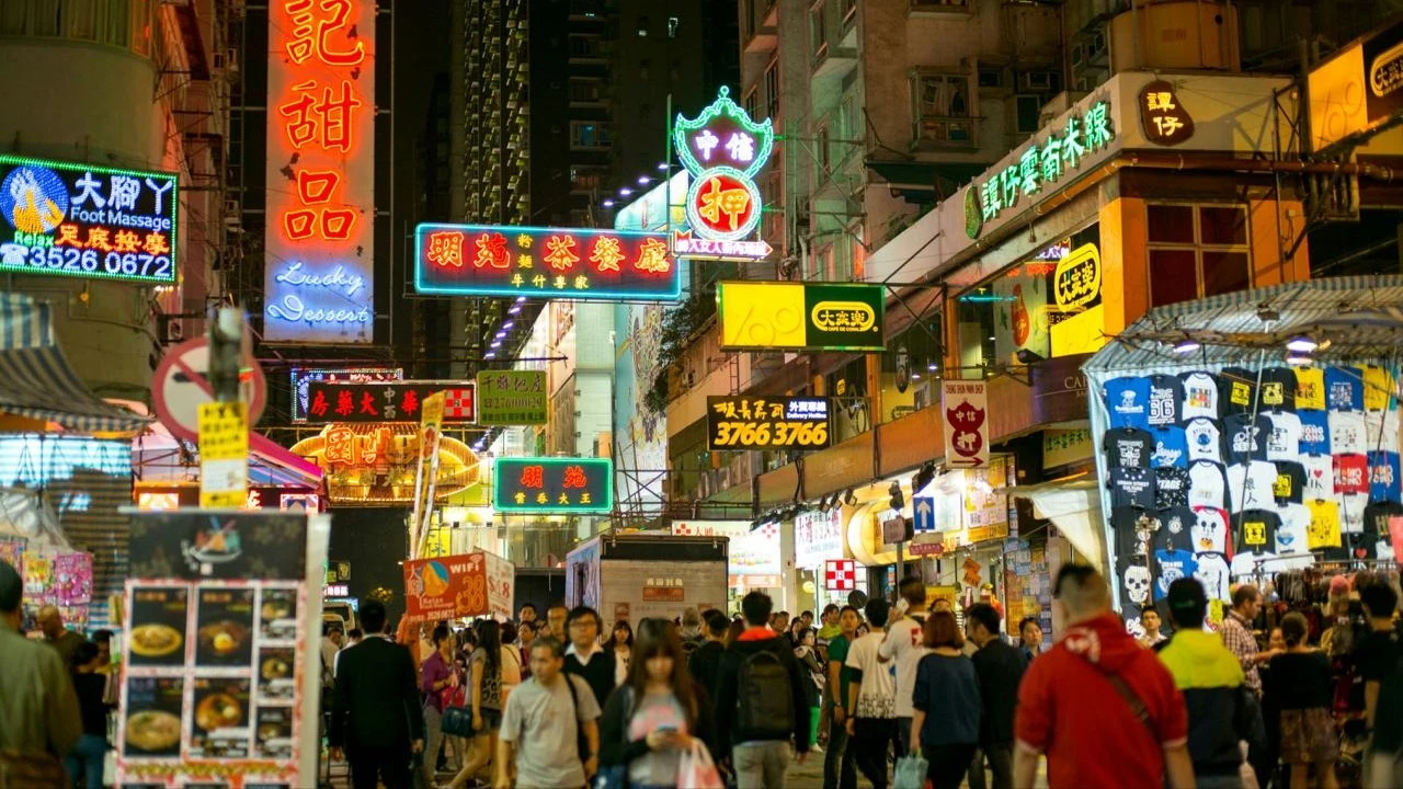 Азиатские рынки выросли, несмотря на падение американских индексов днем ранее / Фото: Unsplash/Jamie Street