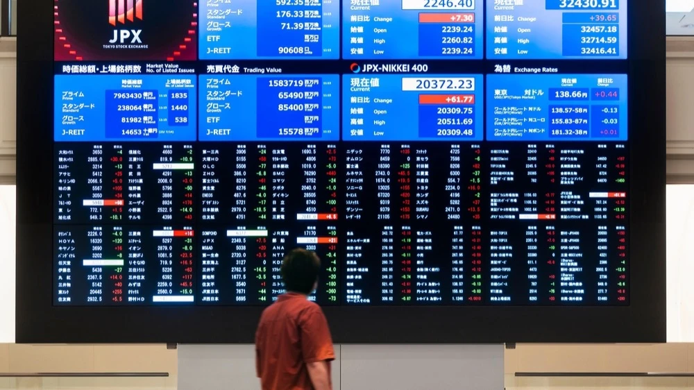 Японский фондовый индекс Nikkei-225 вырос до двухнедельного максимума на торгах в пятницу / Фото: VTT Studio / Shutterstock.com