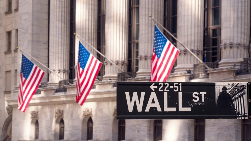 В течение первых 100 дней Дональда Трампа на посту президента США индекс S&P500 потерял 8% / Фото: Marek Masik / Shutterstock.com