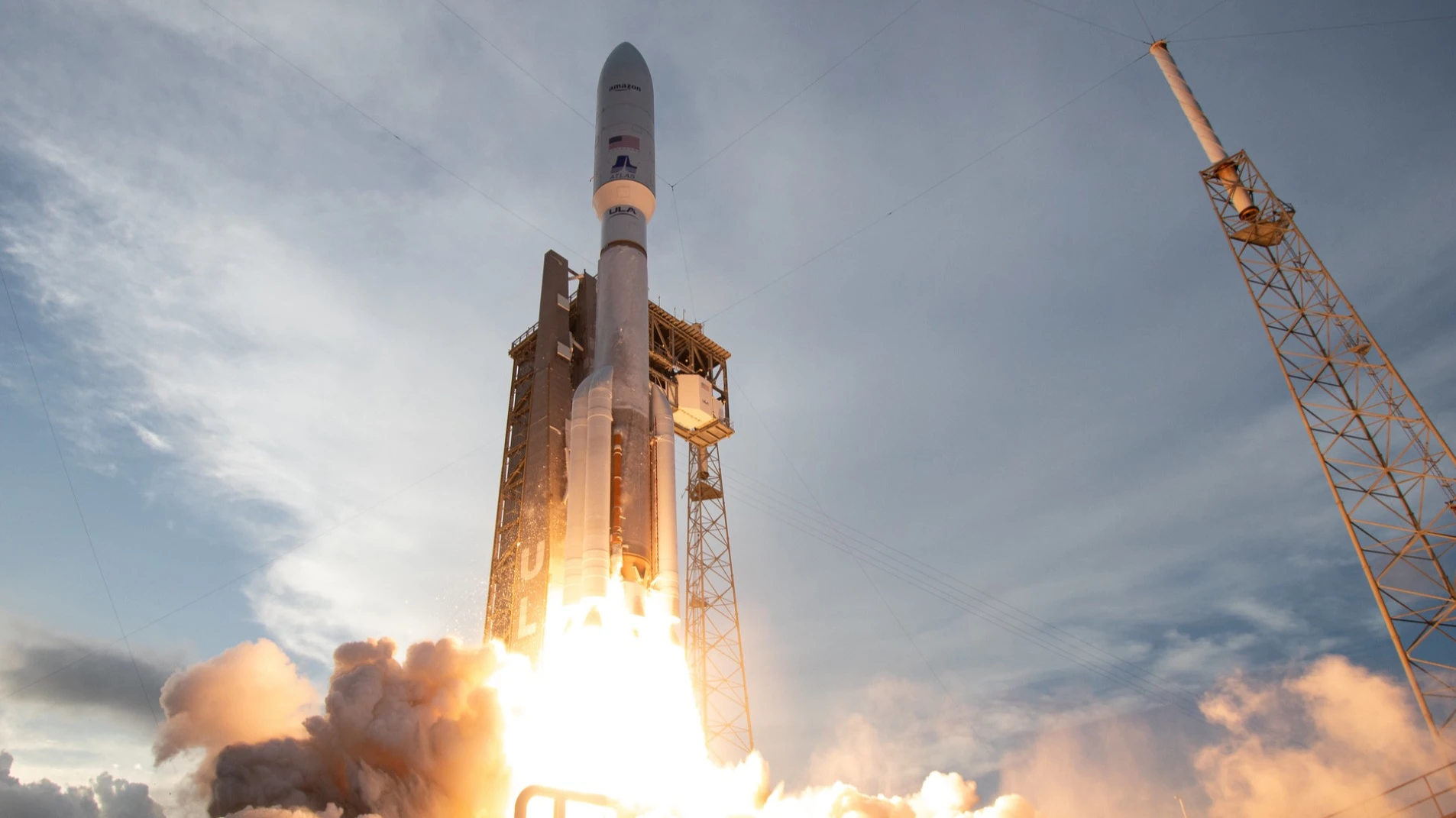 28 апреля ракета Atlas V компании United Launch Alliance успешно вывела в космос 27 спутников — первые аппараты «созвездия» Kuiper. Фото: x/ProjectKuiper