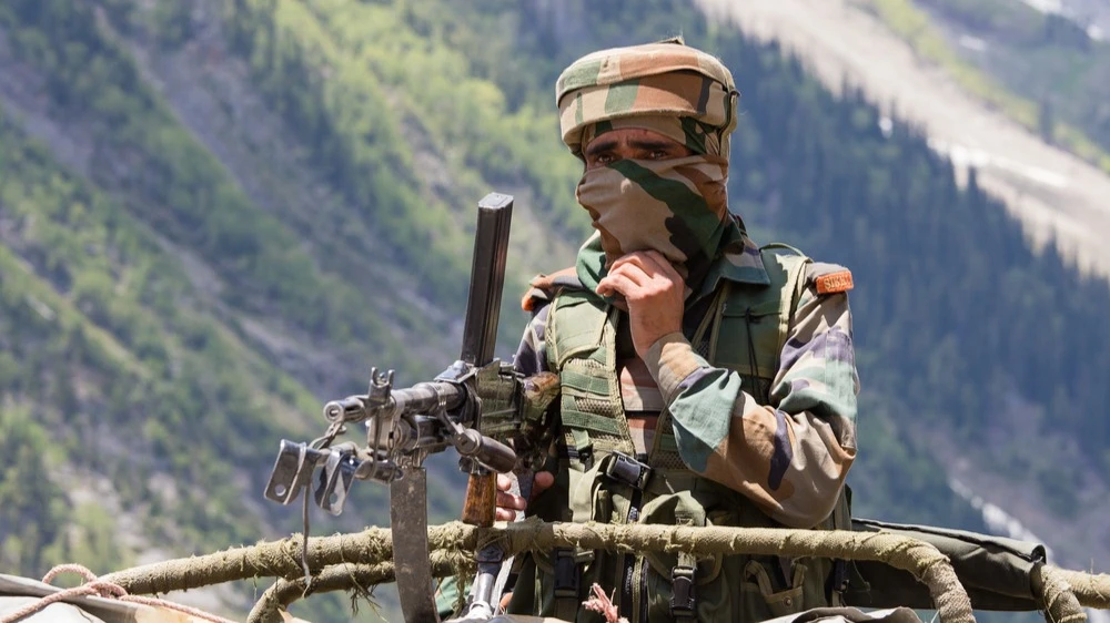 Давний конфликт Индии и Пакистана сосредоточен на Кашмире — горной области, частично контролируемой обеими странами / Фото: OlegD/Shutterstock.com